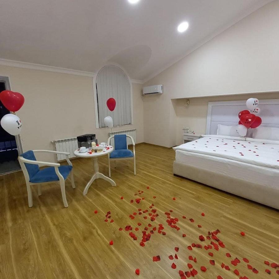 Queens 2 Hotel Ташкент Екстер'єр фото
