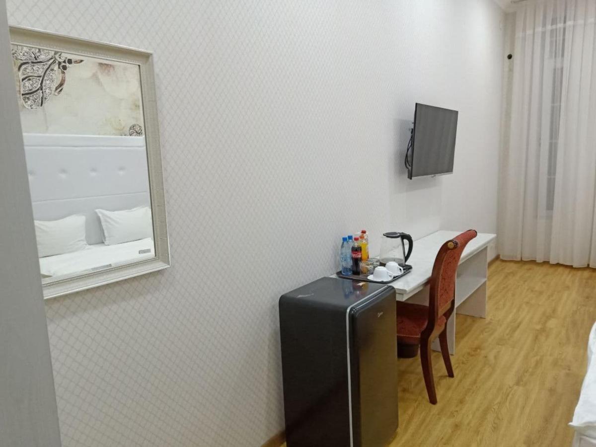 Queens 2 Hotel Ташкент Екстер'єр фото