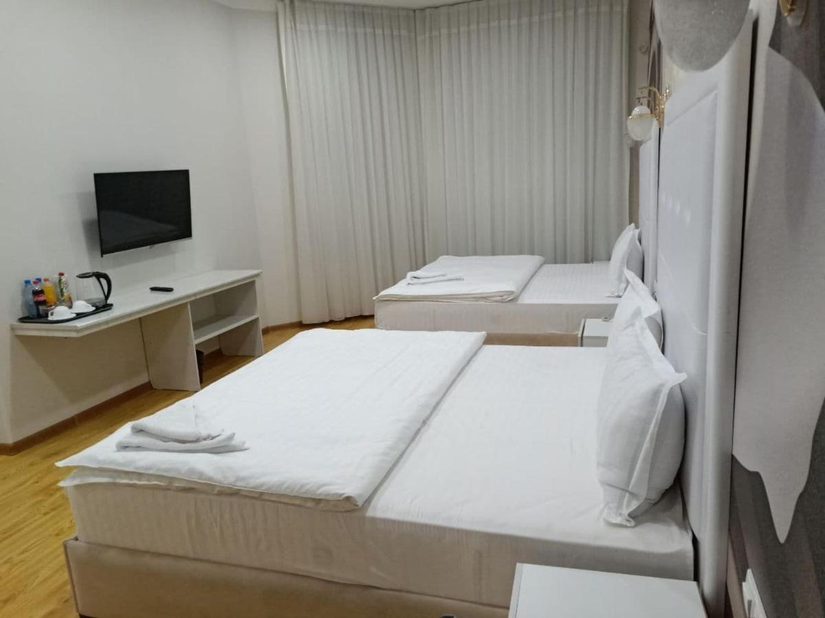Queens 2 Hotel Ташкент Екстер'єр фото