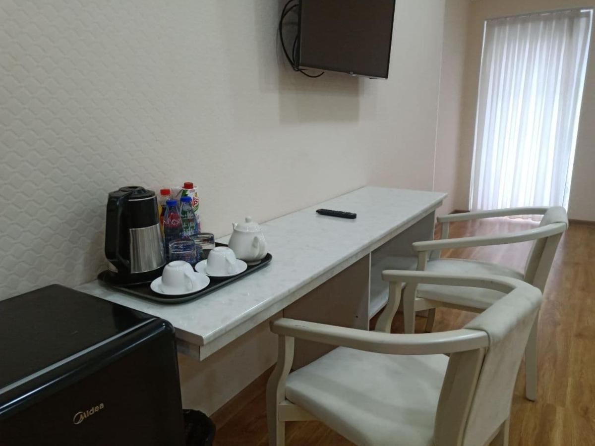 Queens 2 Hotel Ташкент Екстер'єр фото